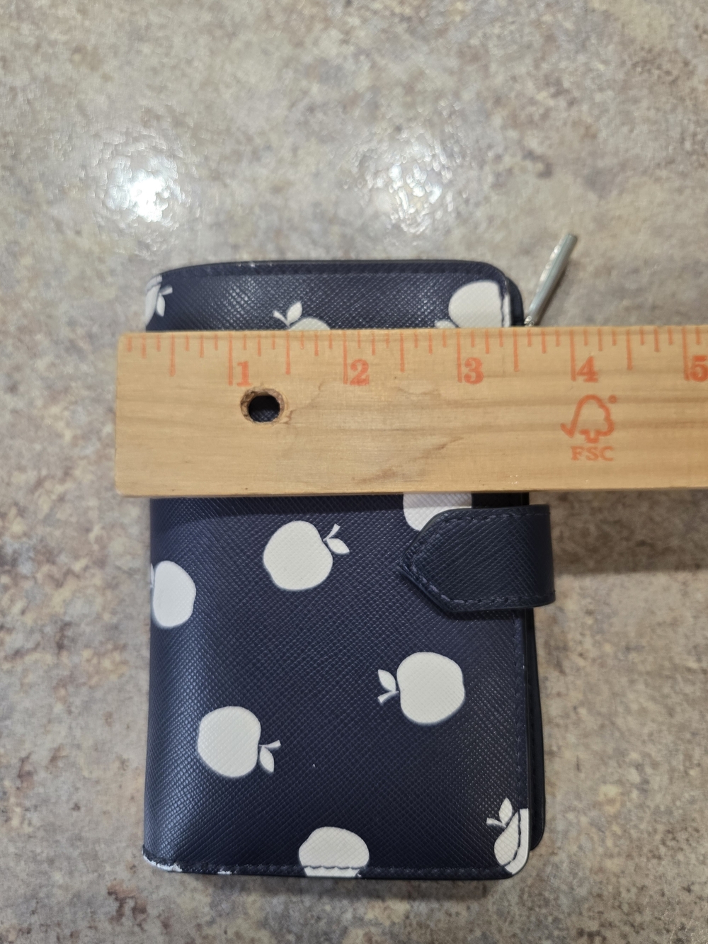 Kate Spade Staci Bifold Wallet Orchard Toss Apple Print Navy Blue Leather Read - Picture 7 of 9